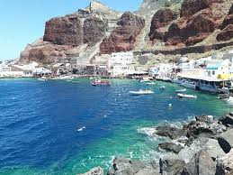 Santorini Greece vacation – stunning caldera views and romantic sunsets