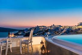 Andronis Luxury Suites – Santorini (Oia)