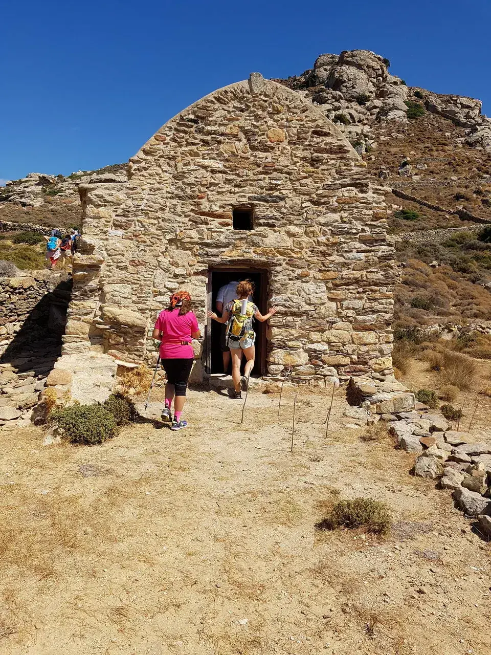 Naxos Highlights and Beyond — Naxos – Damalas – Halki – Filoti – Apiranthos – Moutsouna