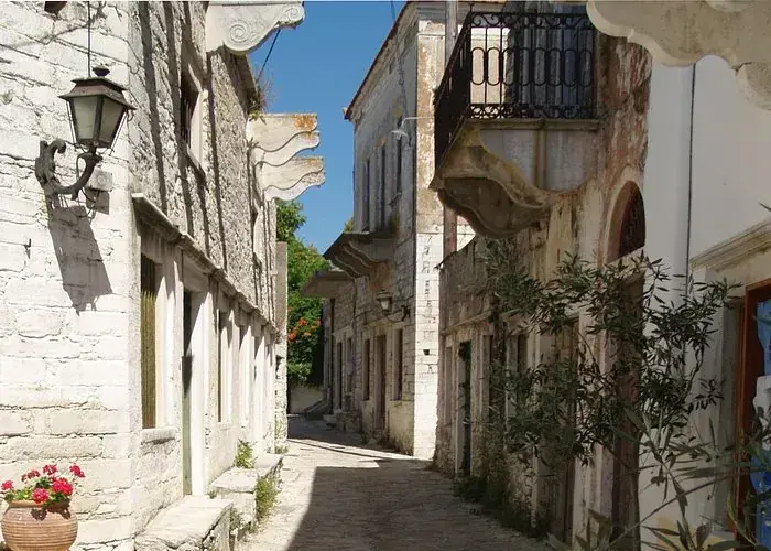 Naxos Yesterday &amp; Today Island Tour — Naxos – Damalas – Halki – Apiranthos – Flerio