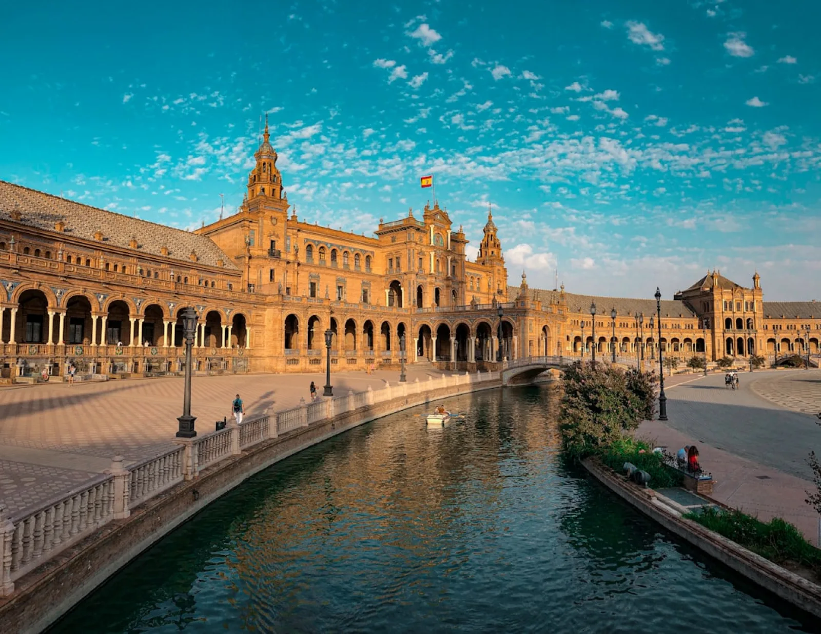 The Complete Spain Travel Guide